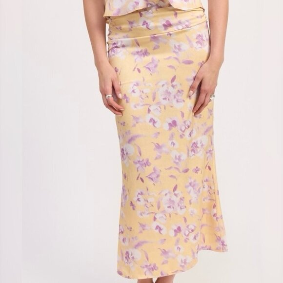 1 LETT!! LOVE YOU ALWAYS YELLOW FLORAL MAXI SKIRT - Picture 1 of 2
